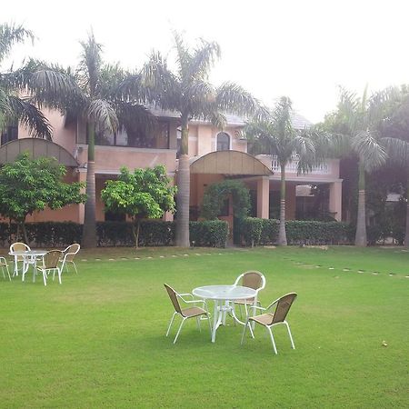 Green Villa Bed & Breakfast New Delhi Extérieur photo